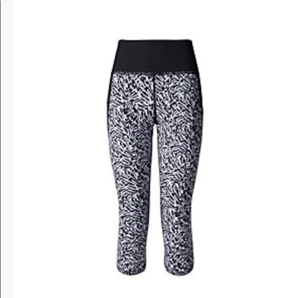 Lululemon Top Speed Crop Capri Leggings